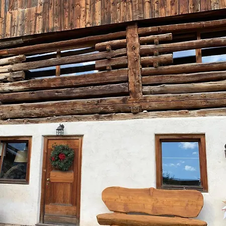 Le Dolomiti Apartament *